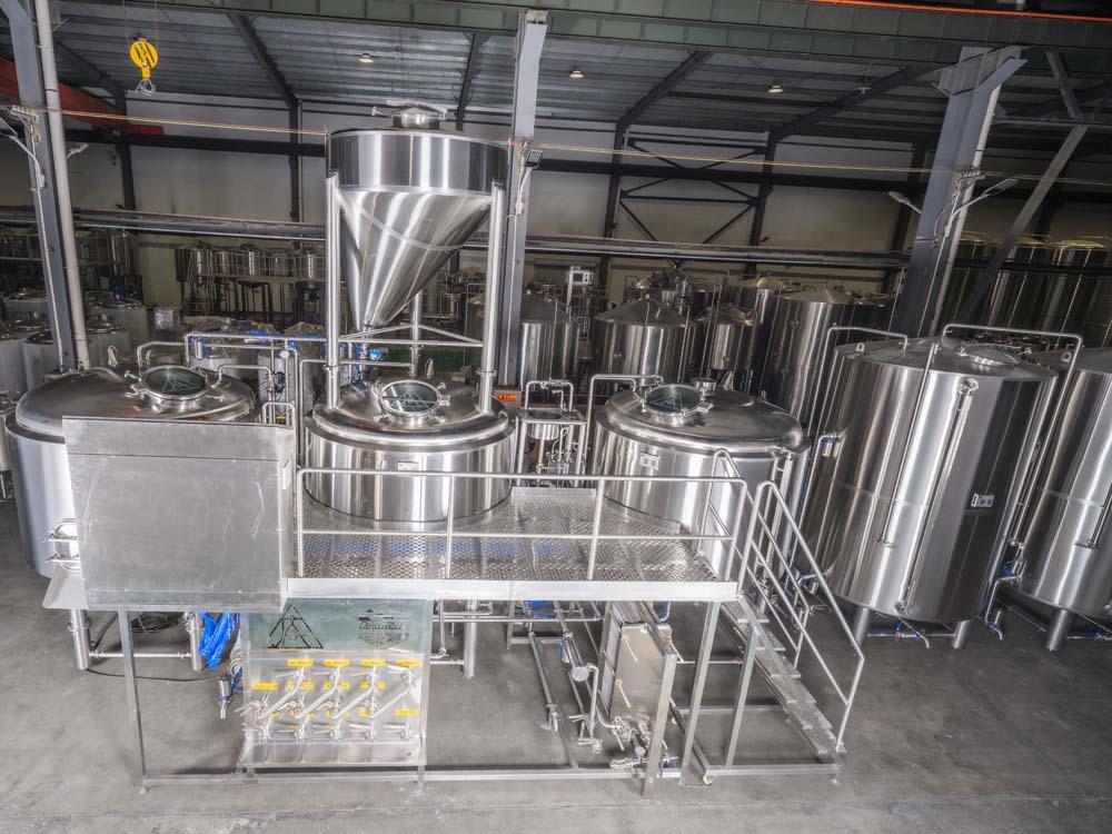 <b>20 bbl Three Vessel Brewhouse</b>